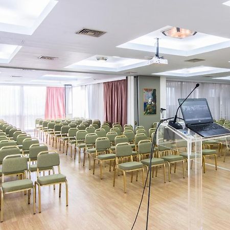 Hotel Metropol لاريسا المظهر الخارجي الصورة