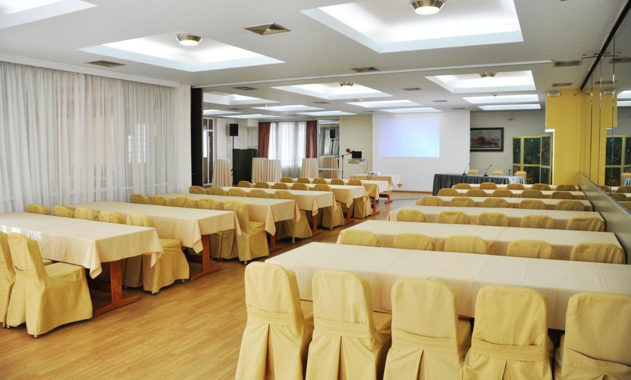 Hotel Metropol لاريسا المظهر الخارجي الصورة